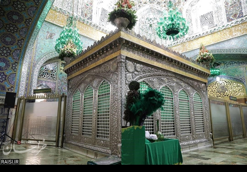 مضجع شریف امام رضا(ع) در آستانه دهه «ولایت و امامت» غبارروبی شد