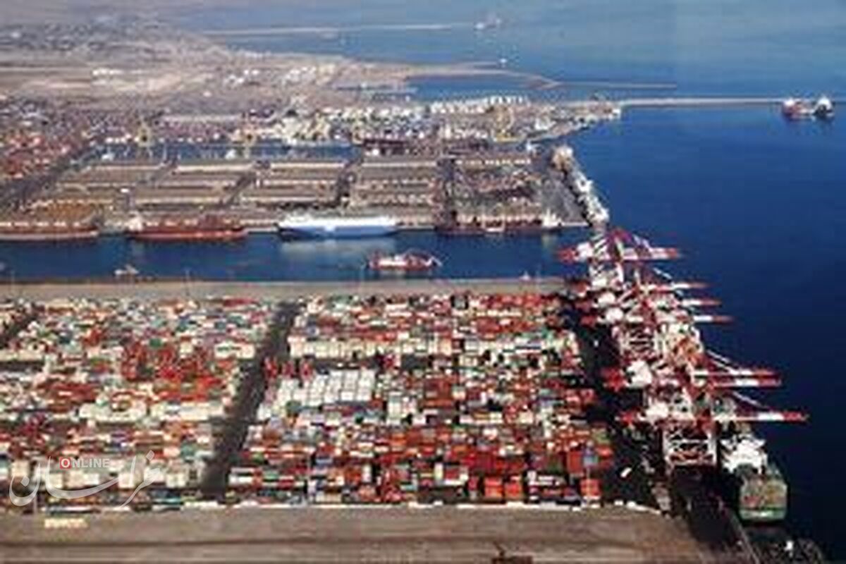 خروج کامیونها از بندر شهید رجایی در حال انجام است