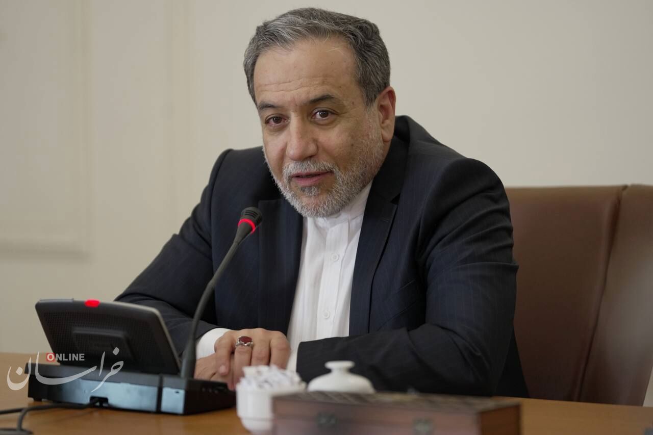 واکنش عراقچی به موضع گیری بریتانیا درمورد «غنیسازی صفر» در ایران