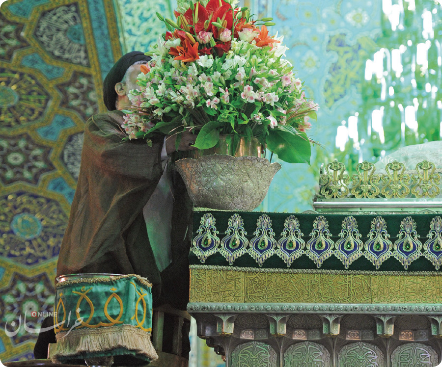 گلهایی که در گلستان رضا(ع) کم میآورند
