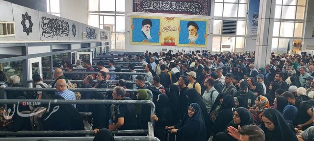تردد بیش از ۲۴ هزار زائر از مرز مهران در آستانه روز عرفه و عید قربان