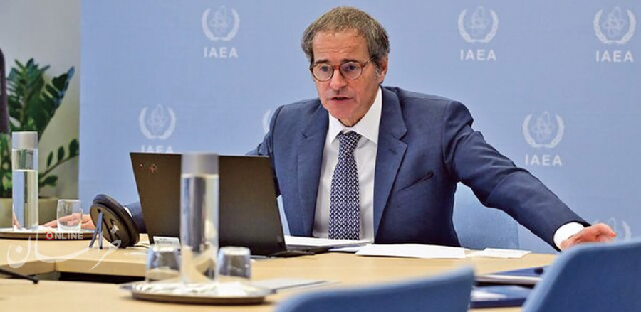 گروسی پشت نقاب نگرانی